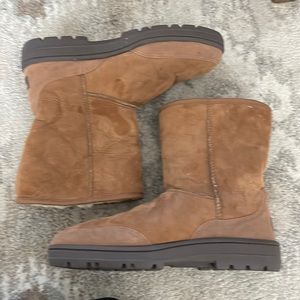 Mens size 12m Ugg Boots